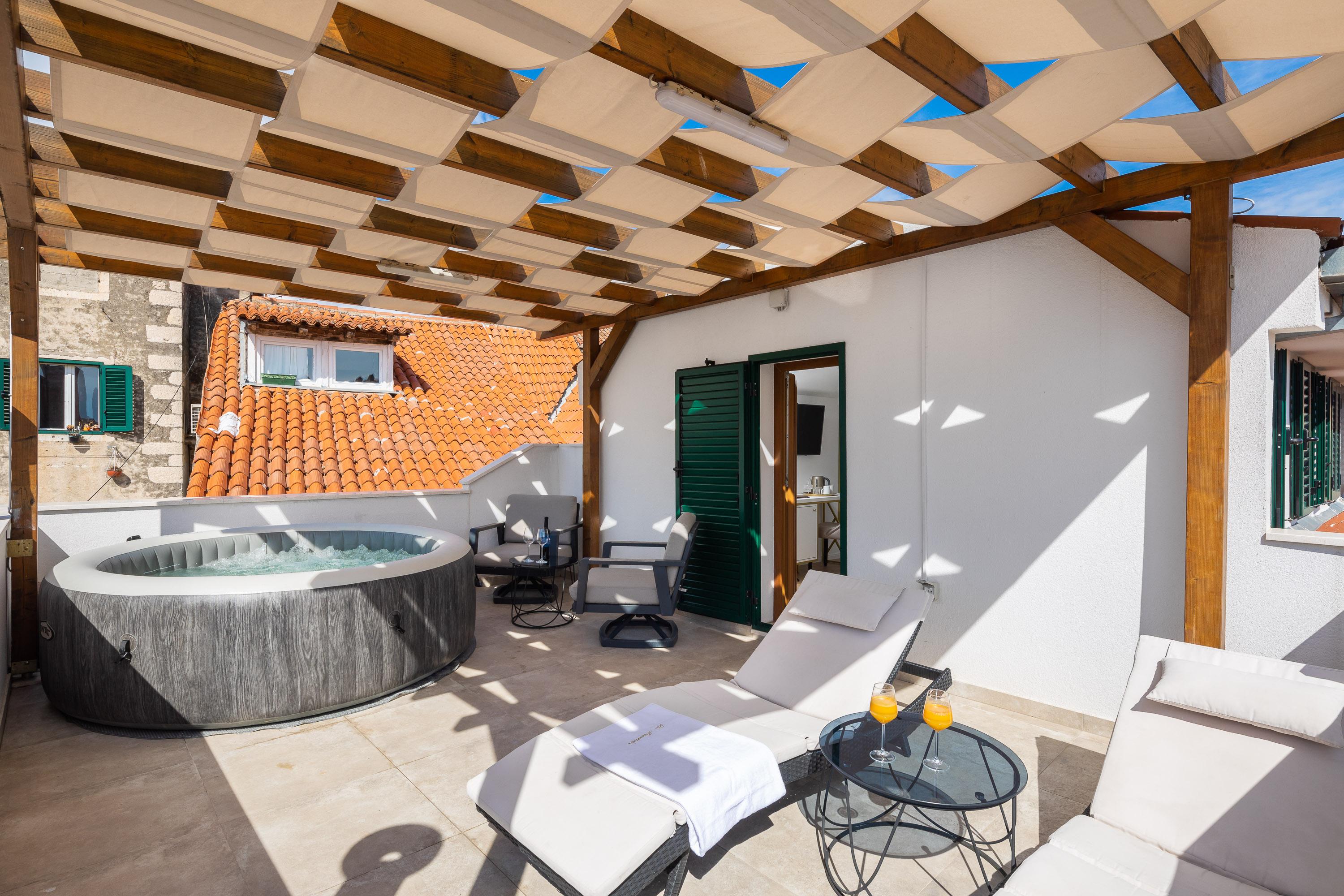 Le Premier Luxury Rooms Split Bagian luar foto