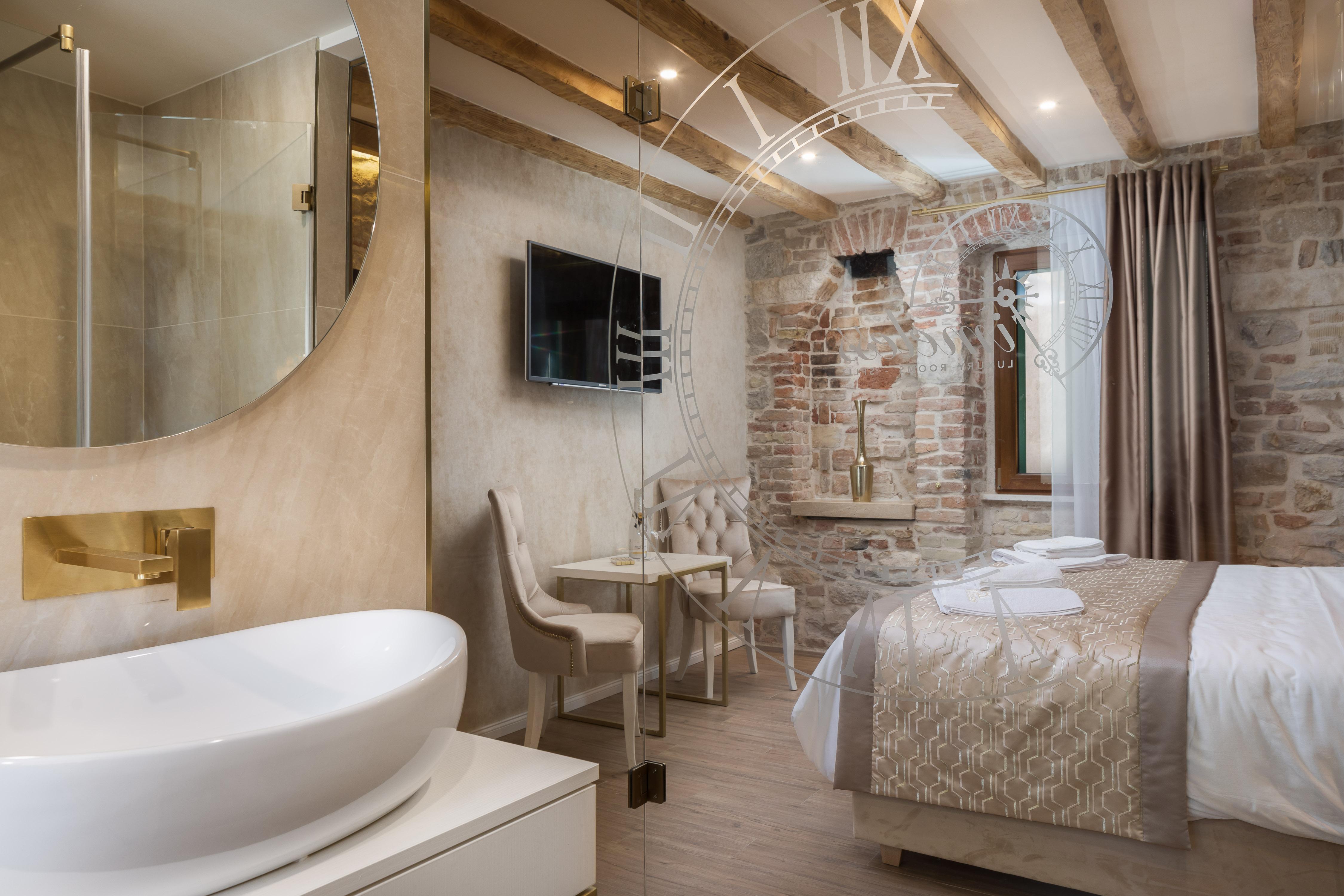 Le Premier Luxury Rooms Split Bagian luar foto