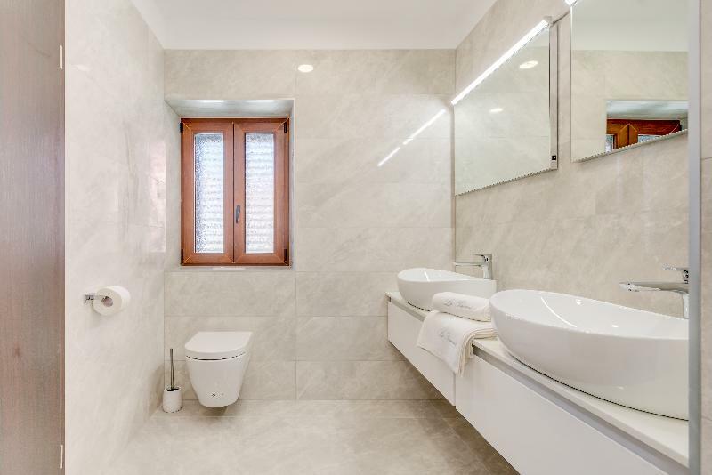 Le Premier Luxury Rooms Split Bagian luar foto