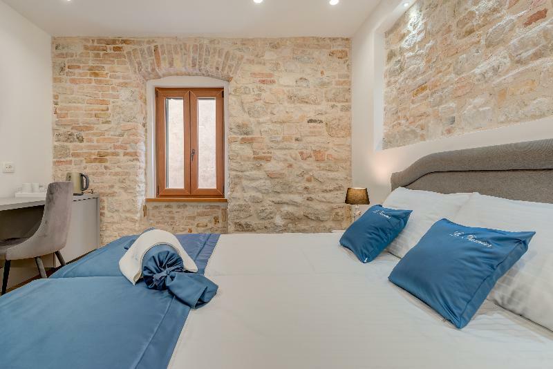 Le Premier Luxury Rooms Split Bagian luar foto